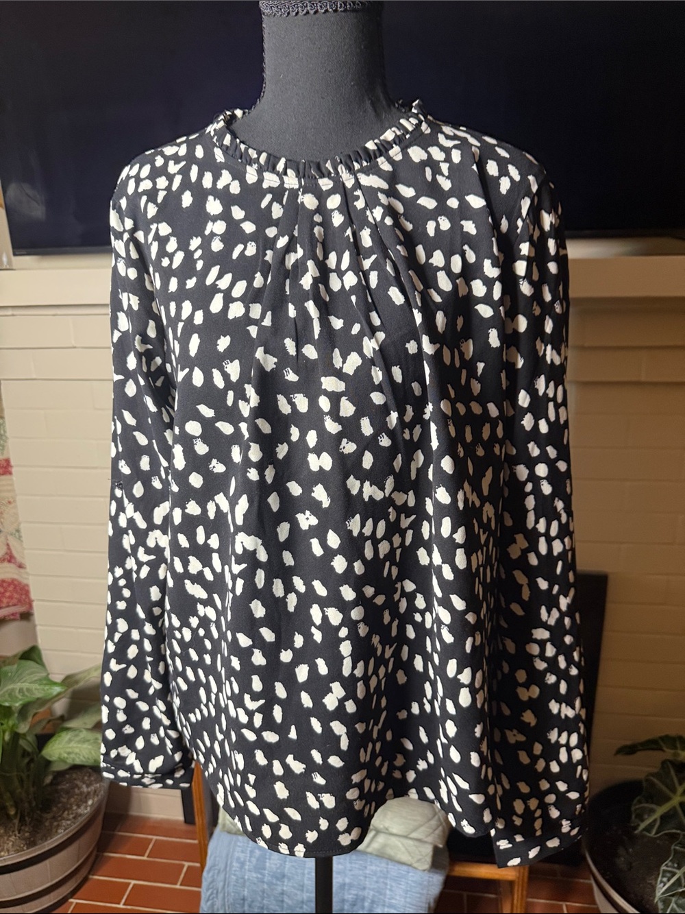 white birch Black and White Printed Long-Sleeve Blouse